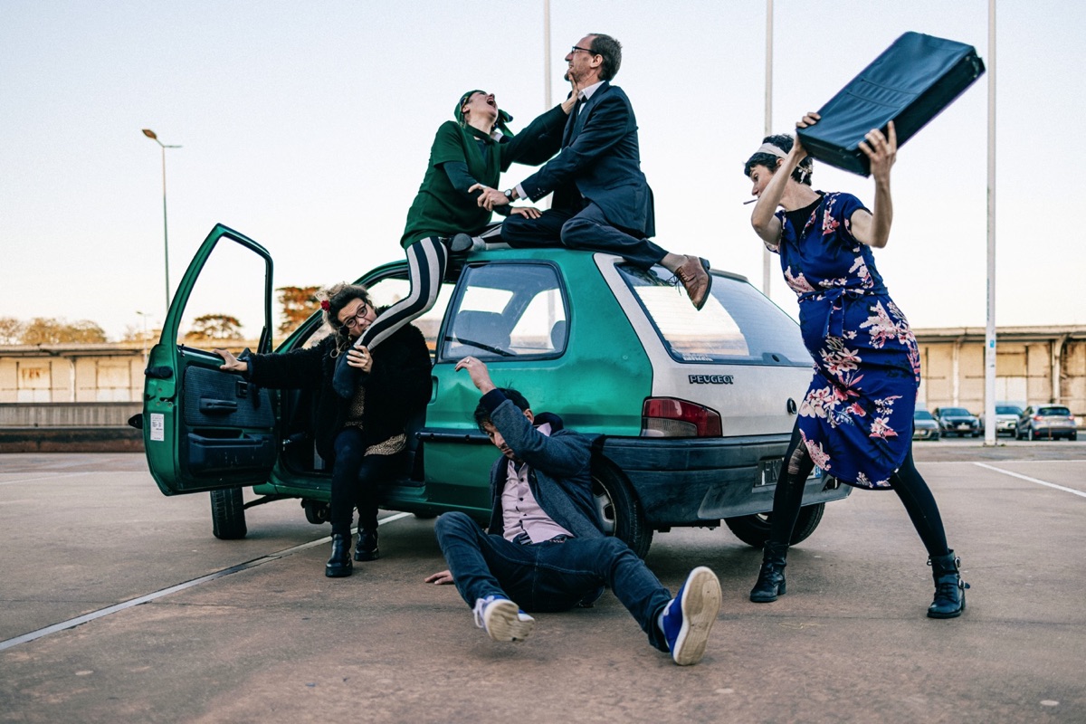 Road movie sur place et sans caméra